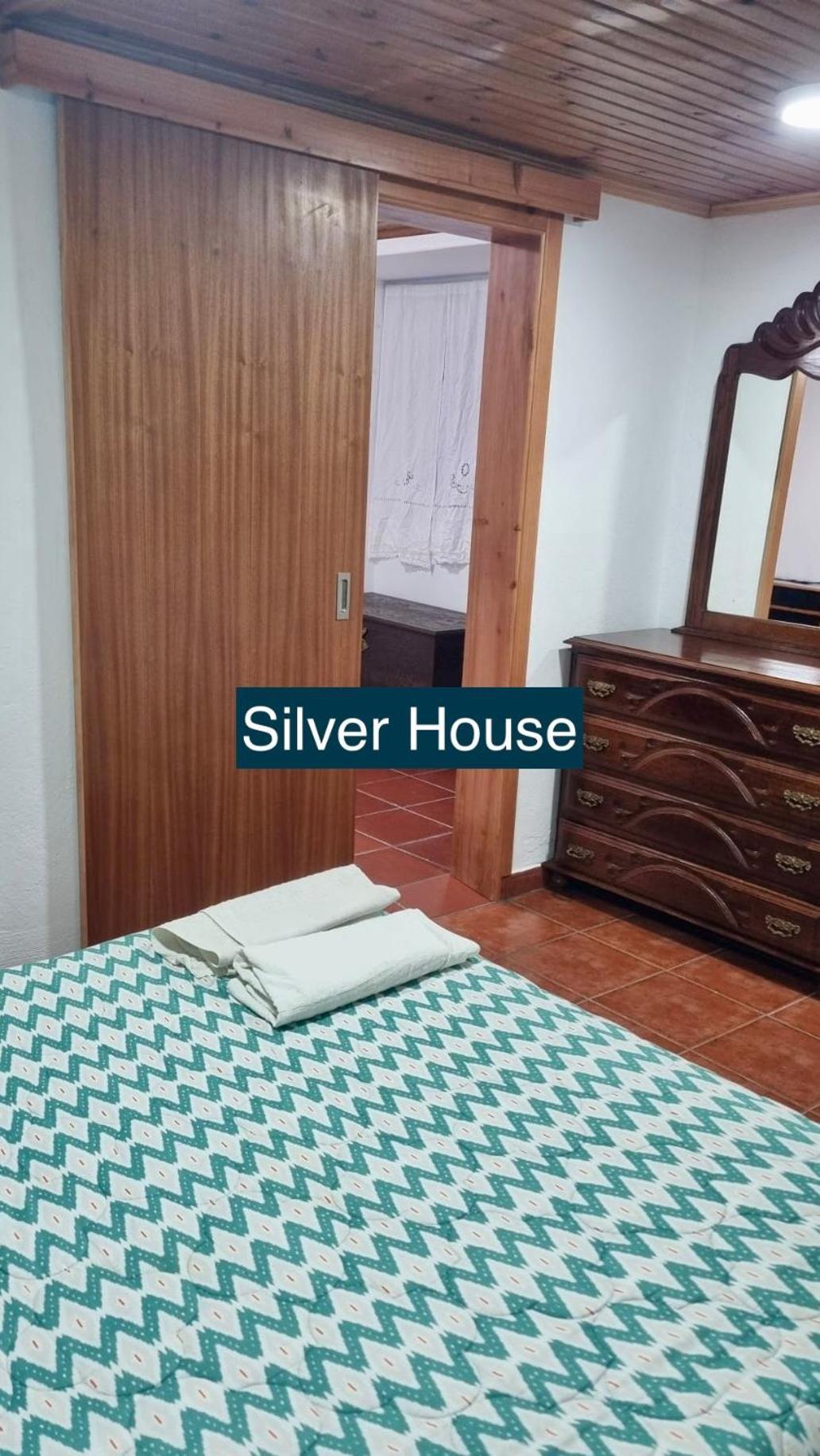 Golden House Villa Angra do Heroismo Ngoại thất bức ảnh