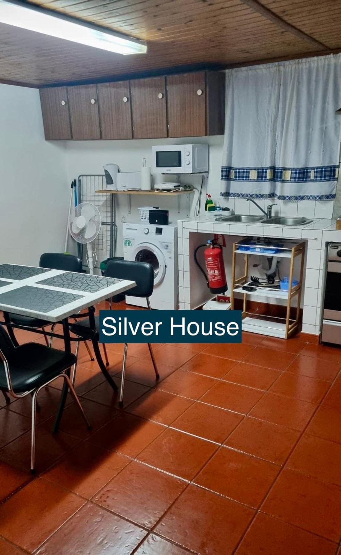Golden House Villa Angra do Heroismo Ngoại thất bức ảnh